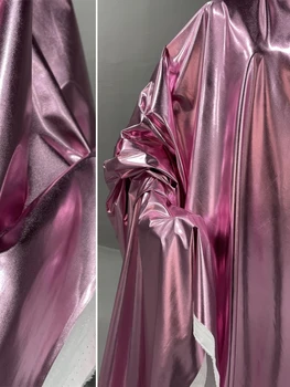 Ткань из искусственной кожи с горячей штамповкой, легкое, не растягивающееся Весенне-летнее платье-рубашка из тонких хлопчатобумажных тканей с розовым покрытием.